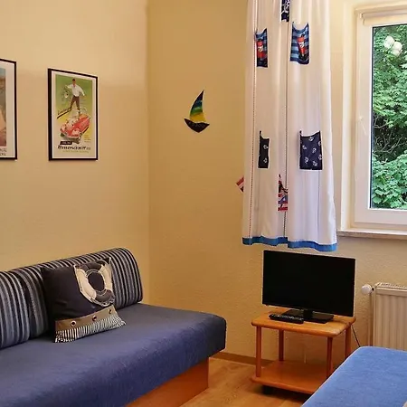 Apartment Haus Nordstrand - Ferienwohnung 45161 Goehren (Ruegen)